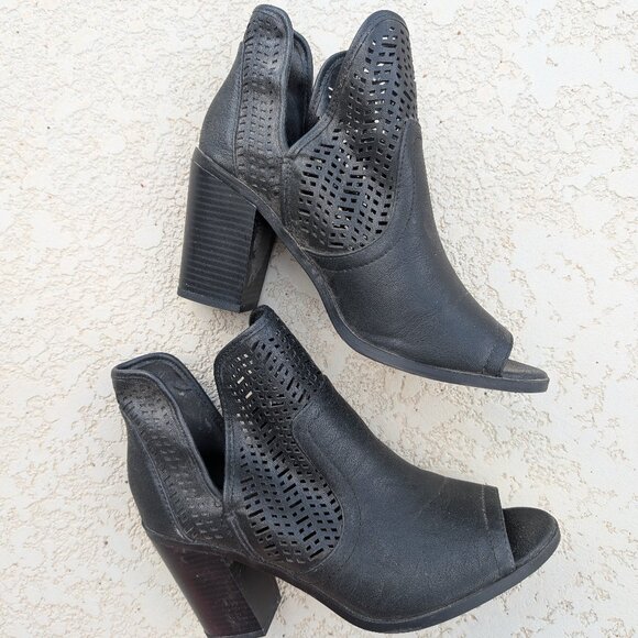 Soda brand booties - Picture 1 of 3